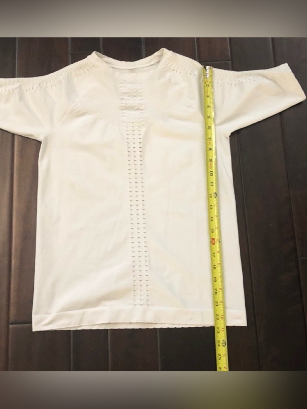 Varley White Top - Picture 2 of 7